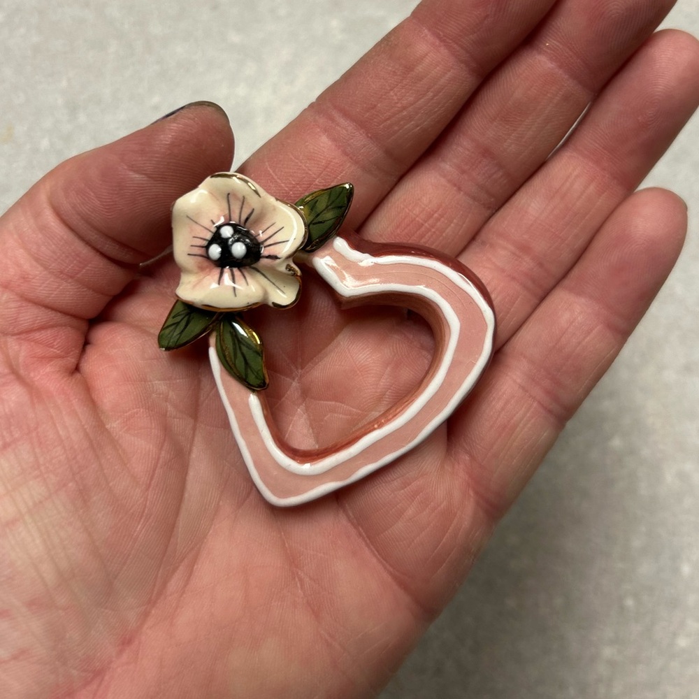 Heather goldminc heart shaped  brooch vintage